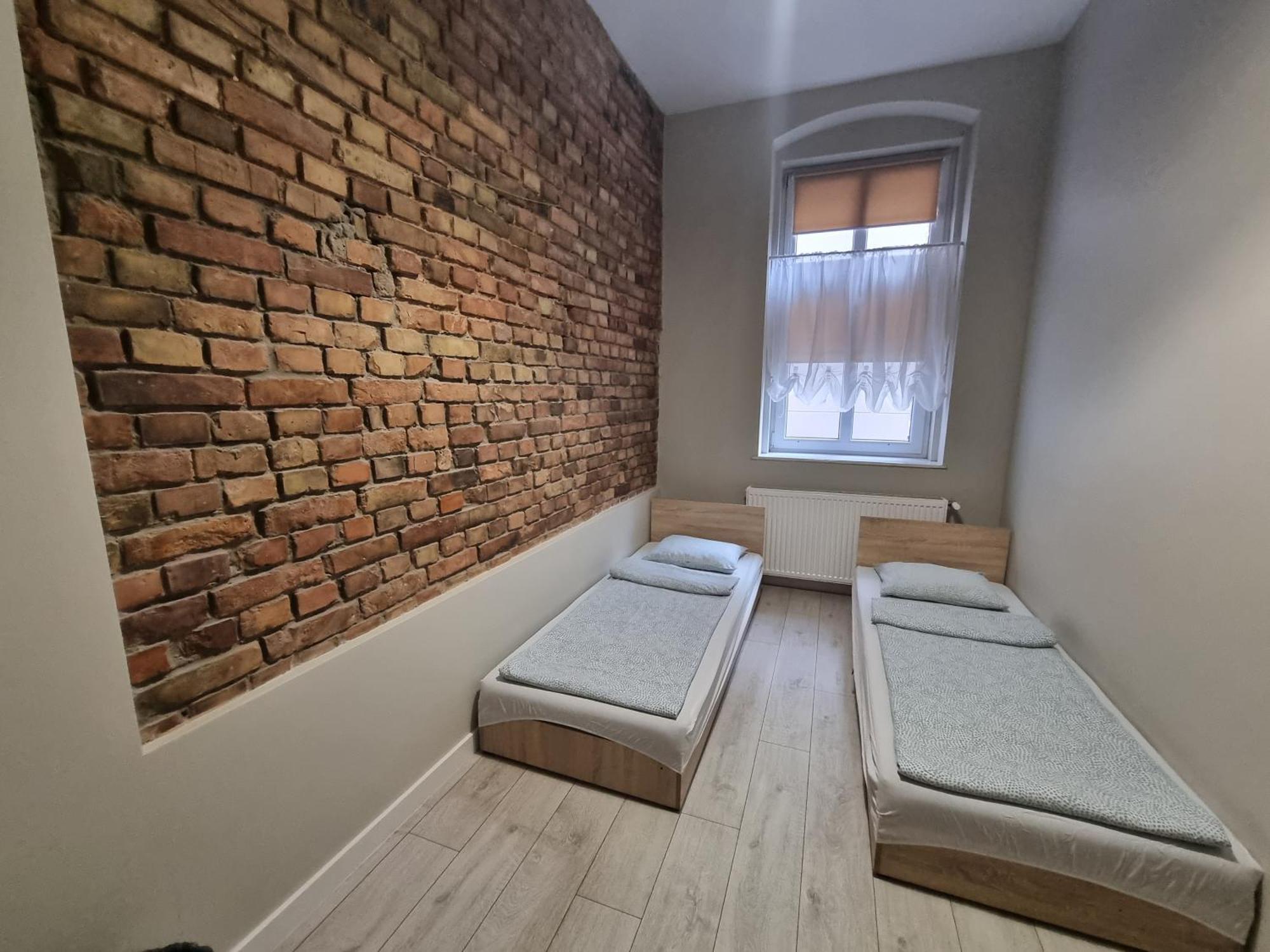 Tanie Spanie Przy Targach Poznanskich - Zameldowanie Bezobslugowe- Bagian luar foto